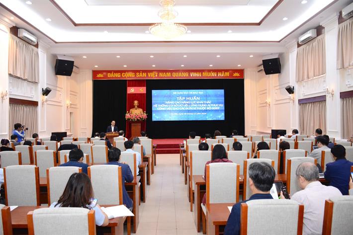 Nâng cao năng lực khai thác hệ thống cơ sở dữ liệu, ứng dụng AI tại Bộ GDĐT