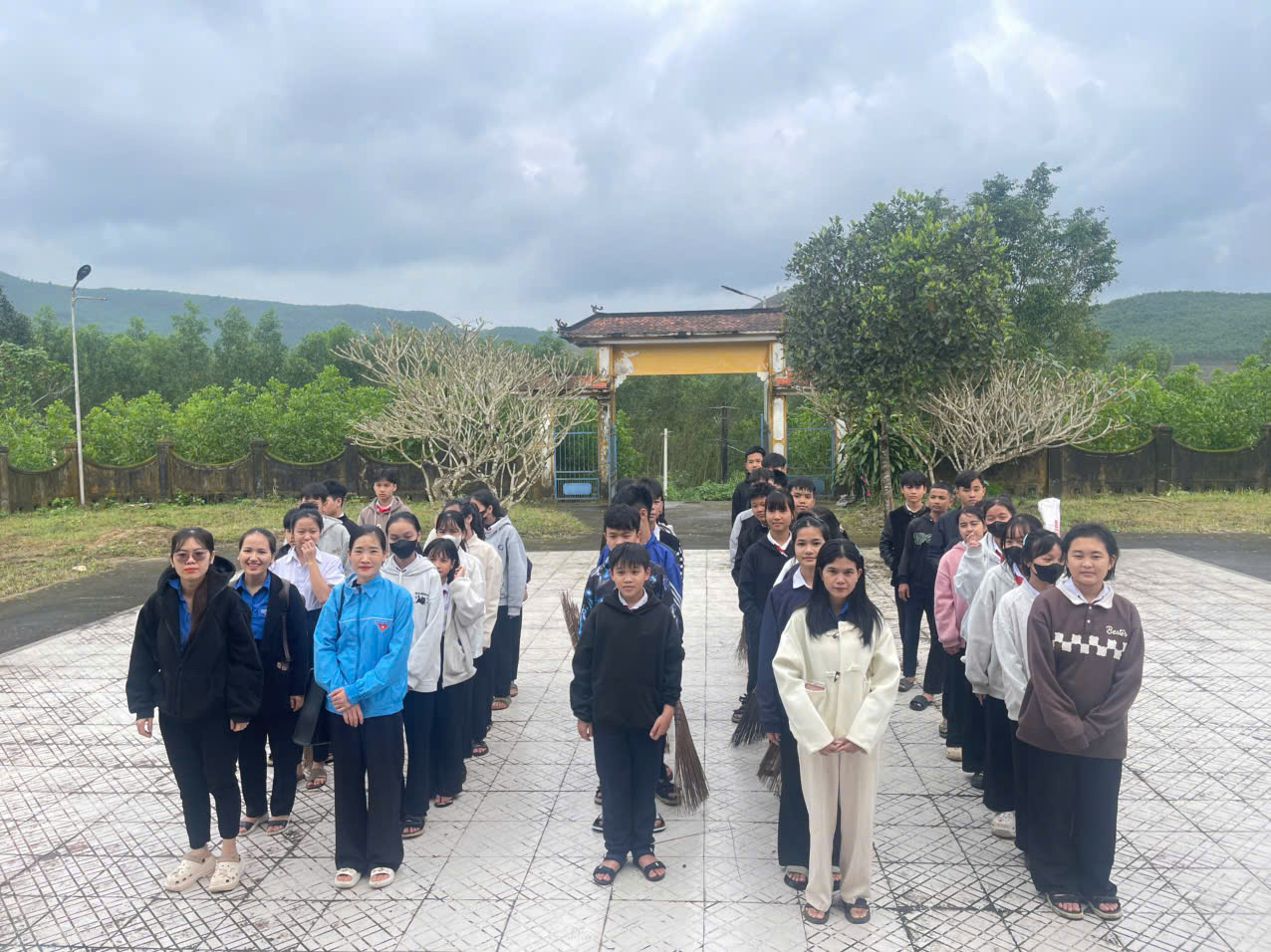 HOẠT ĐỘNG CỦA CHI ĐOÀN NHÂN NGÀY THÀNH LẬP QUÂN ĐỘI NHÂN DÂN VIỆT NAM 22-12